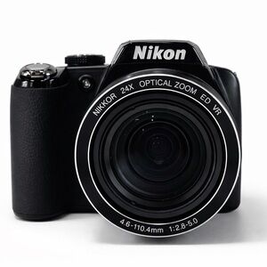 Nikon COOLPIX P90 12.1MP Bridge Camera 24x Optical Zoom Tested Working